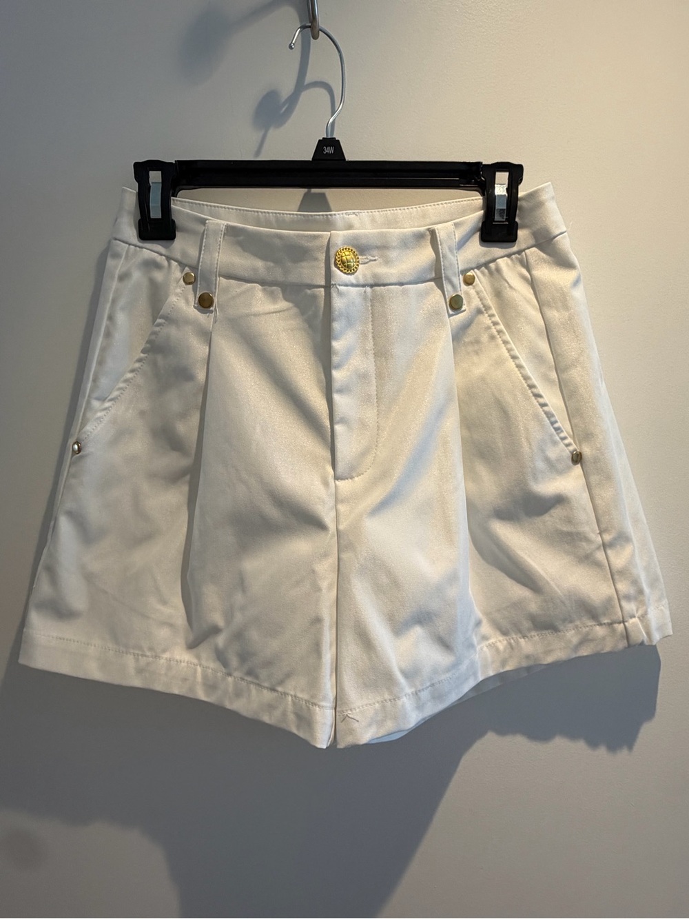 High-Waist White Pleated Shorts